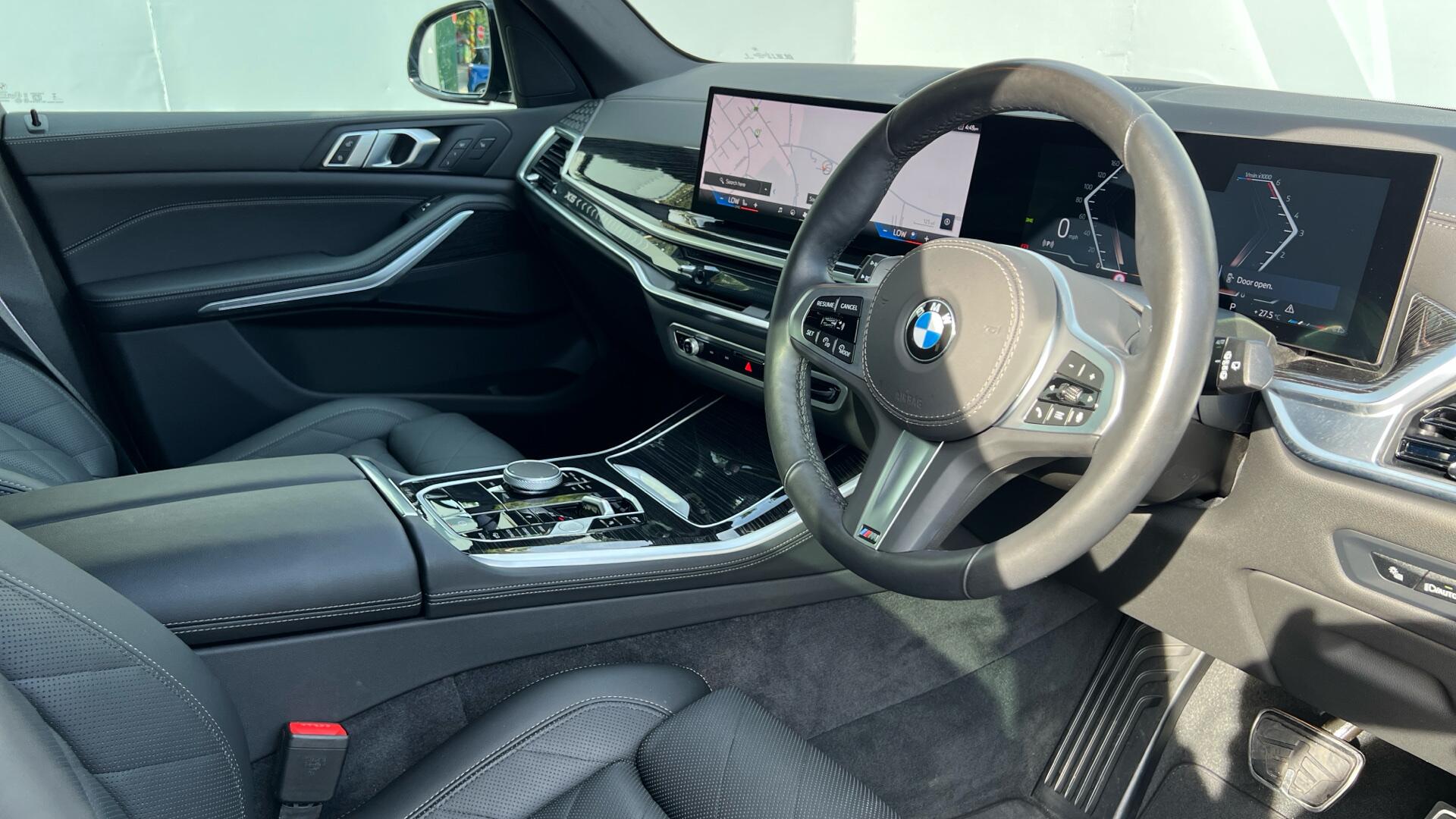 BMW X5 view 6