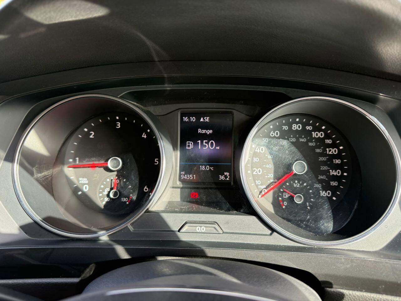 Volkswagen Tiguan Allspace view 38