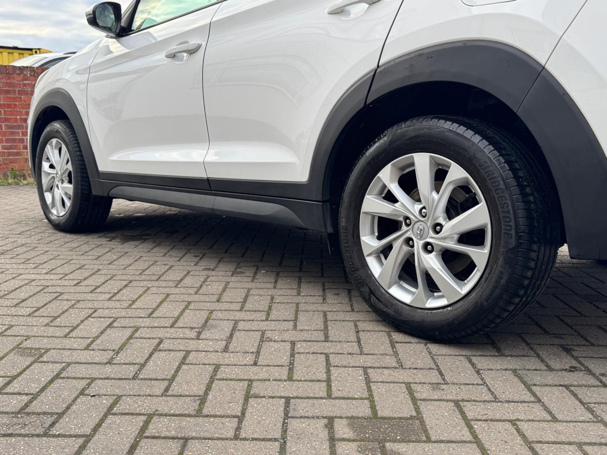 Hyundai Tucson view 8