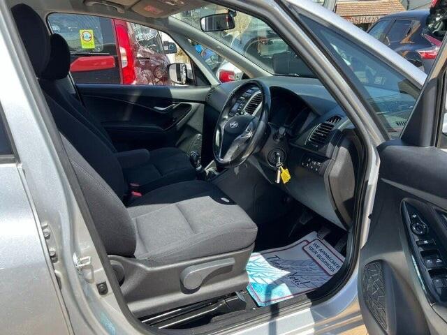 Hyundai Ix20 view 2