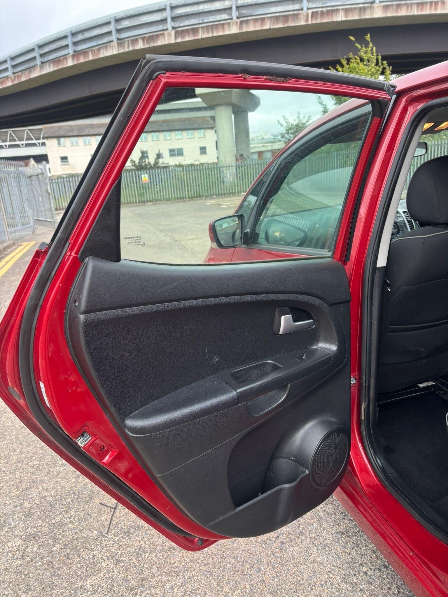 Kia Venga view 29