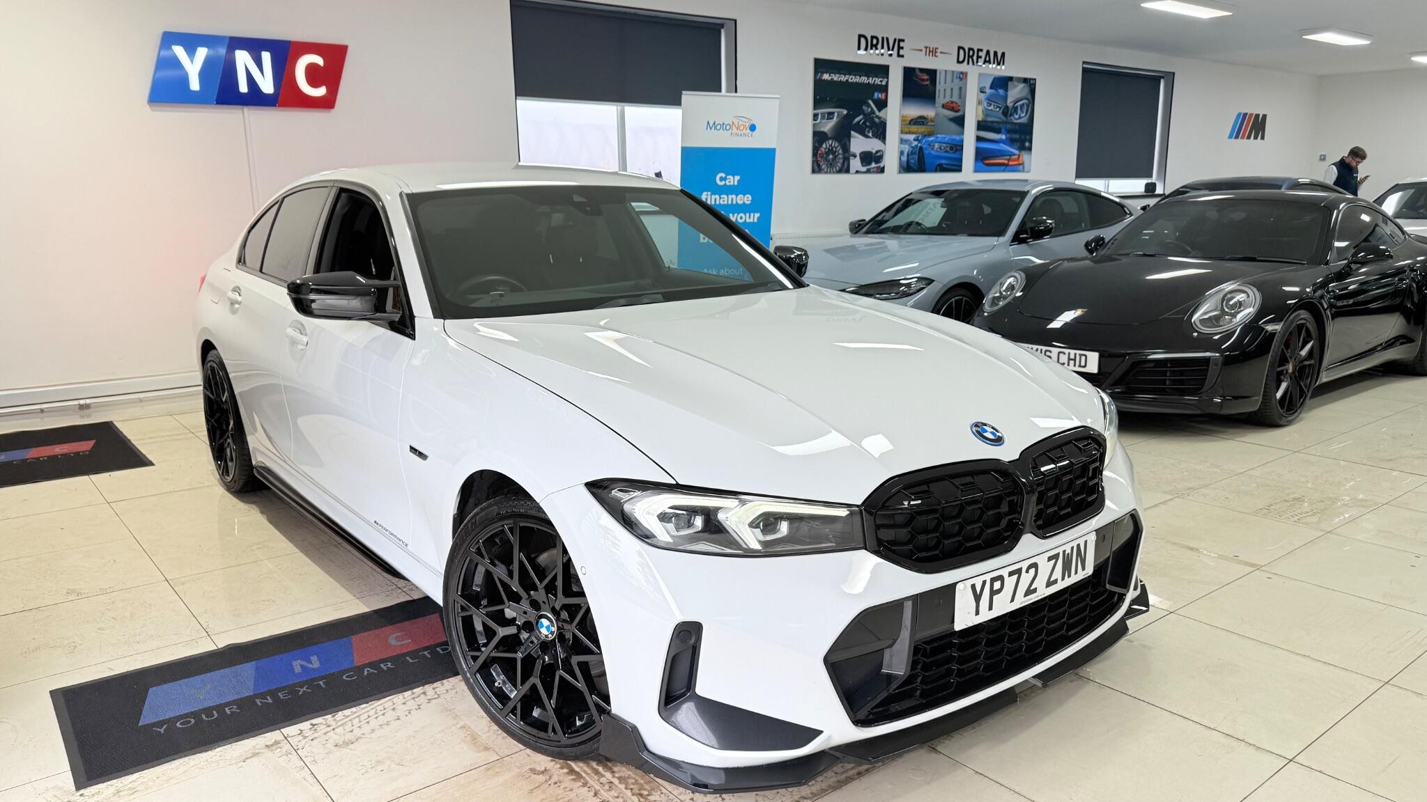 BMW 3 Series view 15
