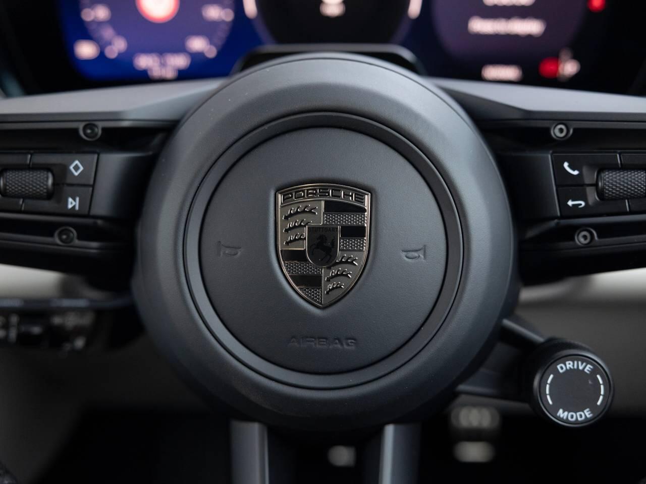 Porsche Macan view 47