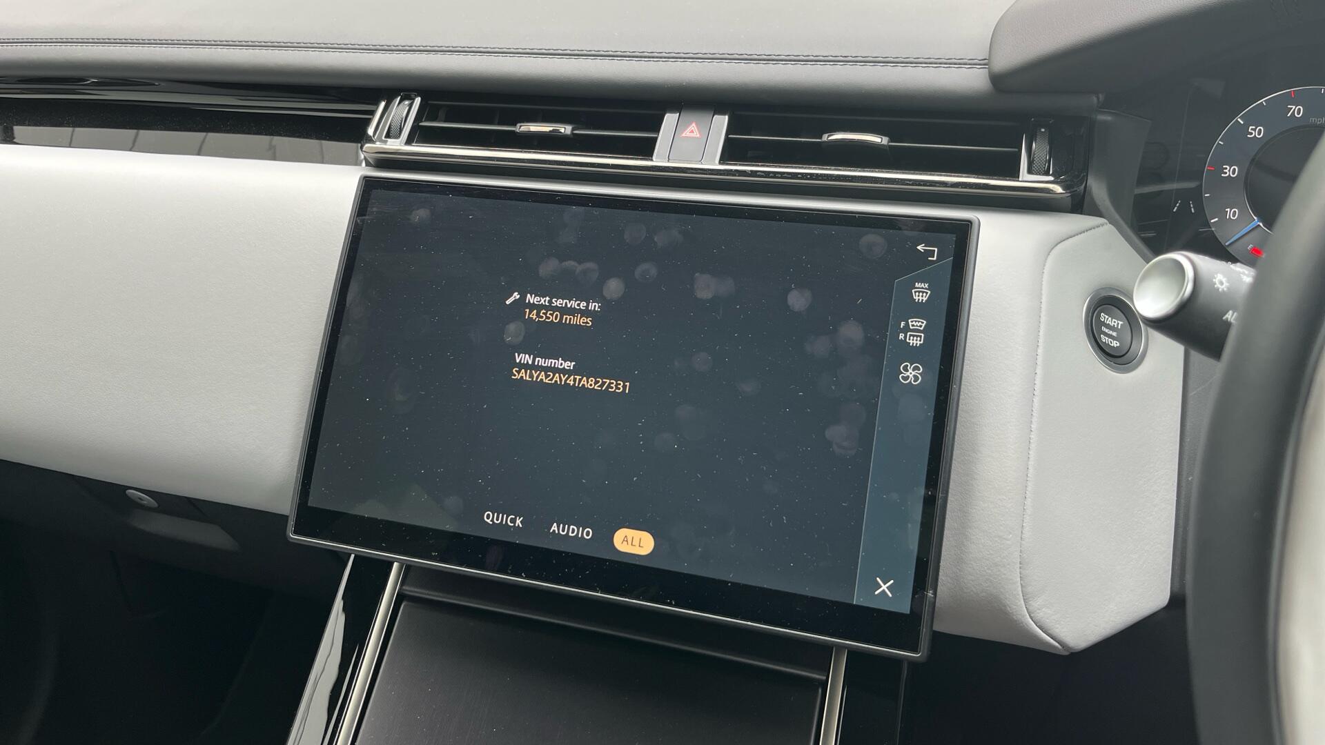 Land Rover Range Rover Velar view 29