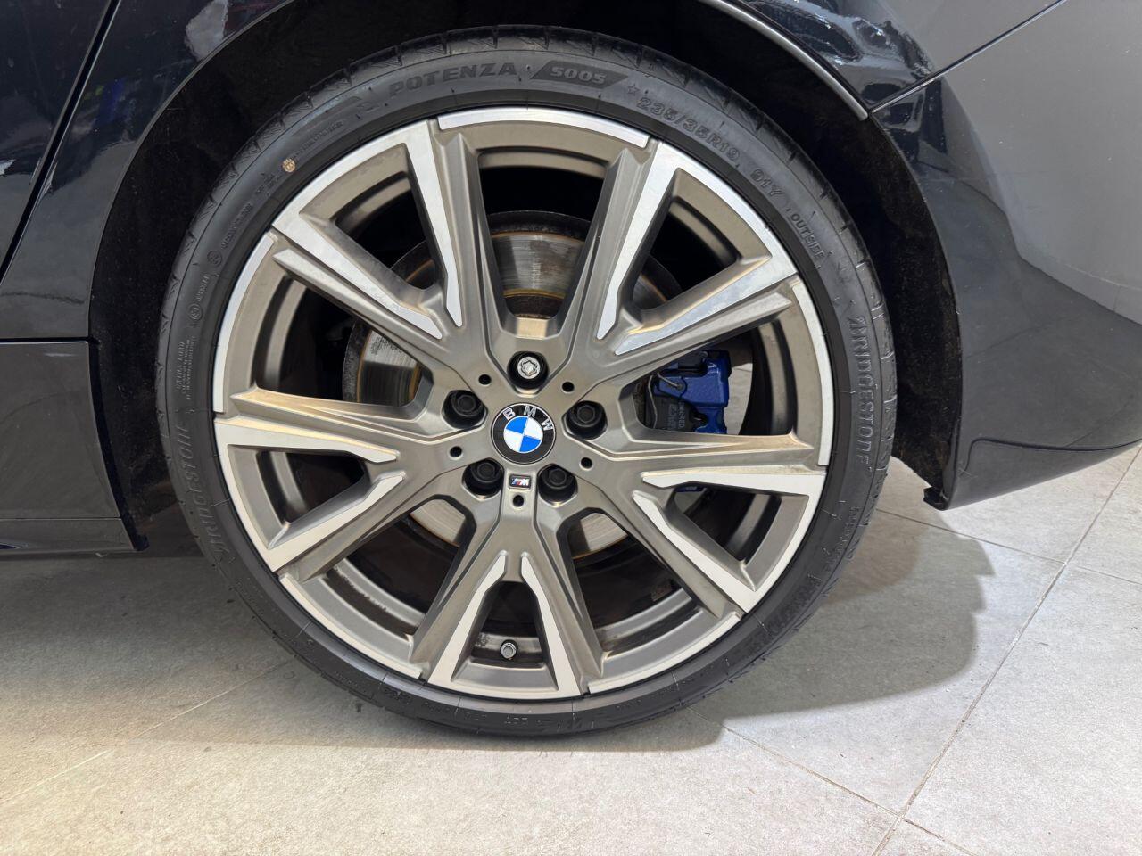 BMW 1 Series view 19