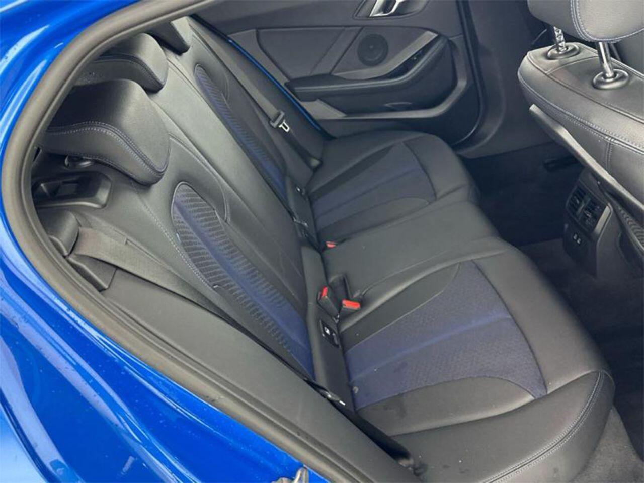 BMW 1 Series view 3