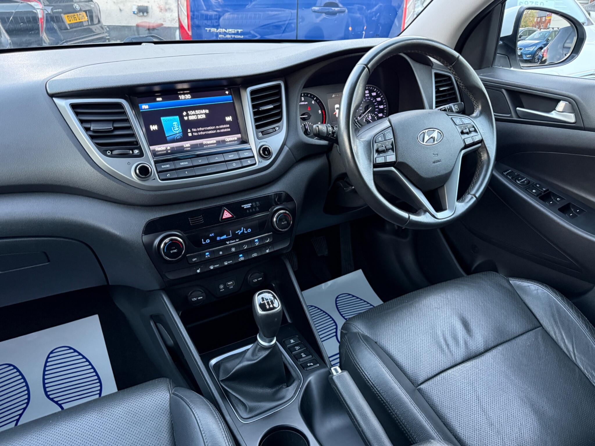 Hyundai TUCSON - Image 54