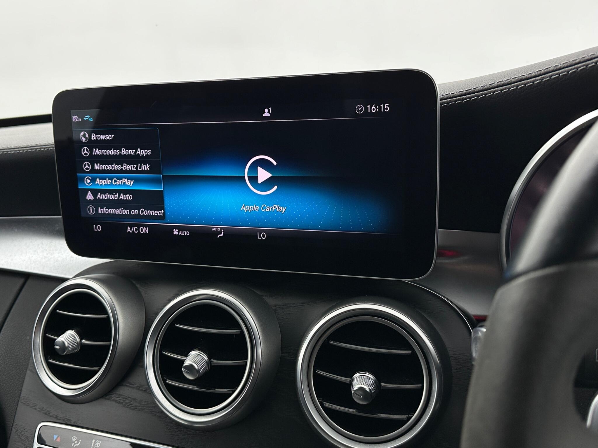 Mercedes-Benz C-Class view 26