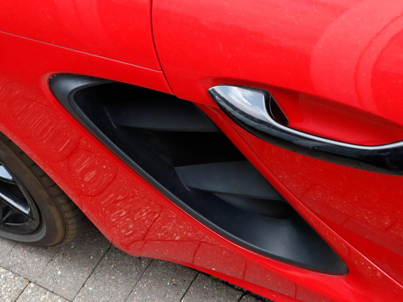 Porsche Cayman view 33