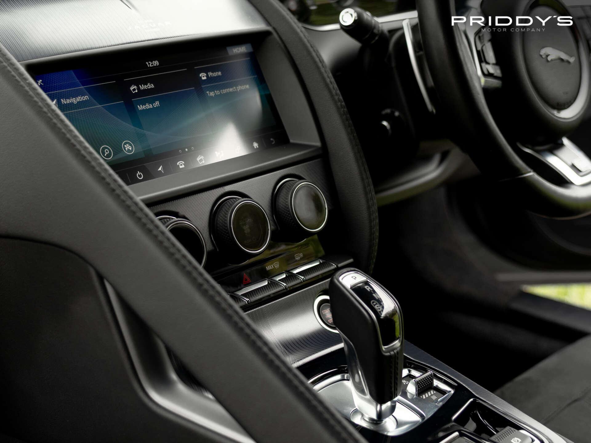 Jaguar F-Type view 20
