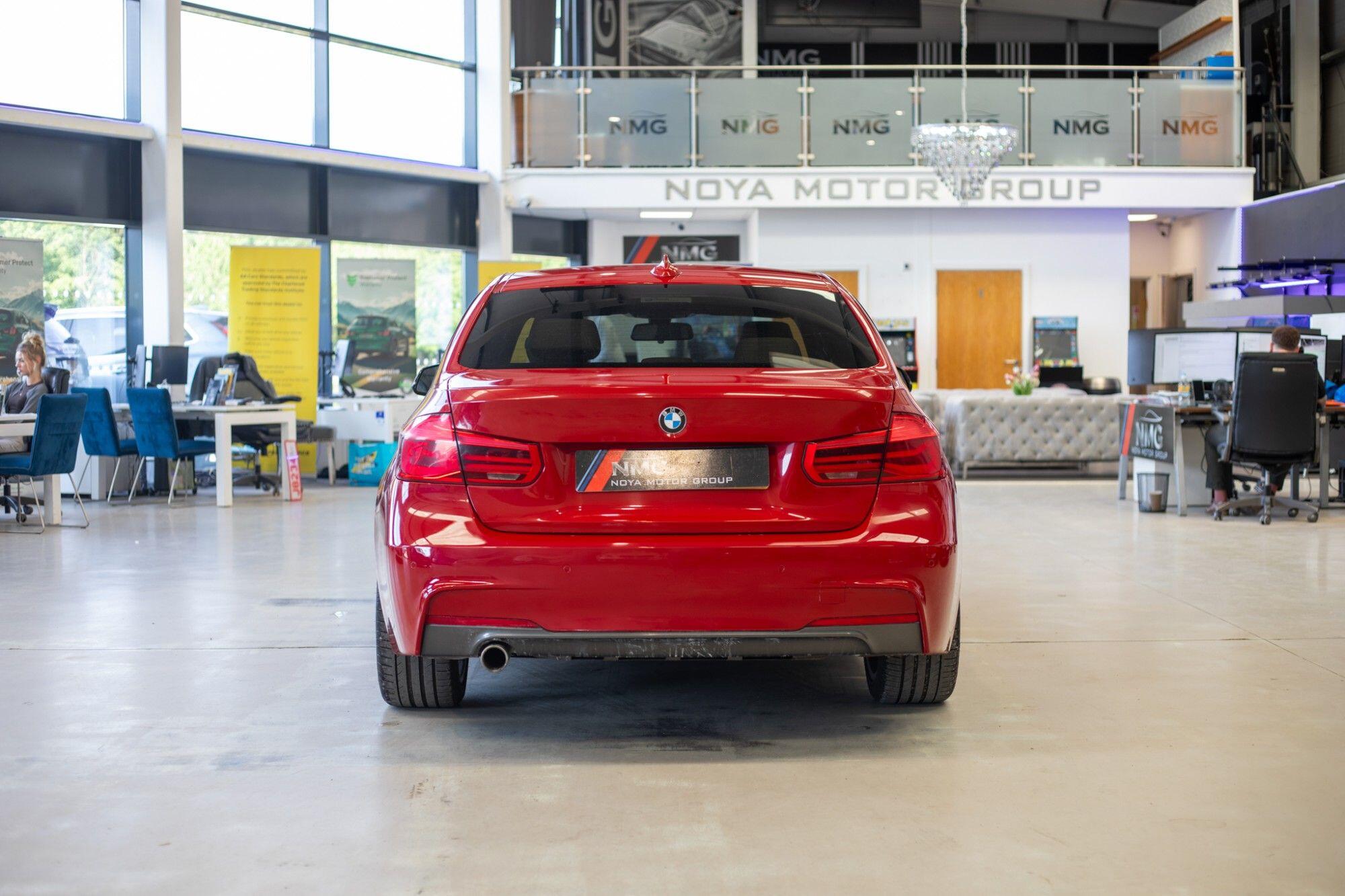 BMW 3 Series view 31