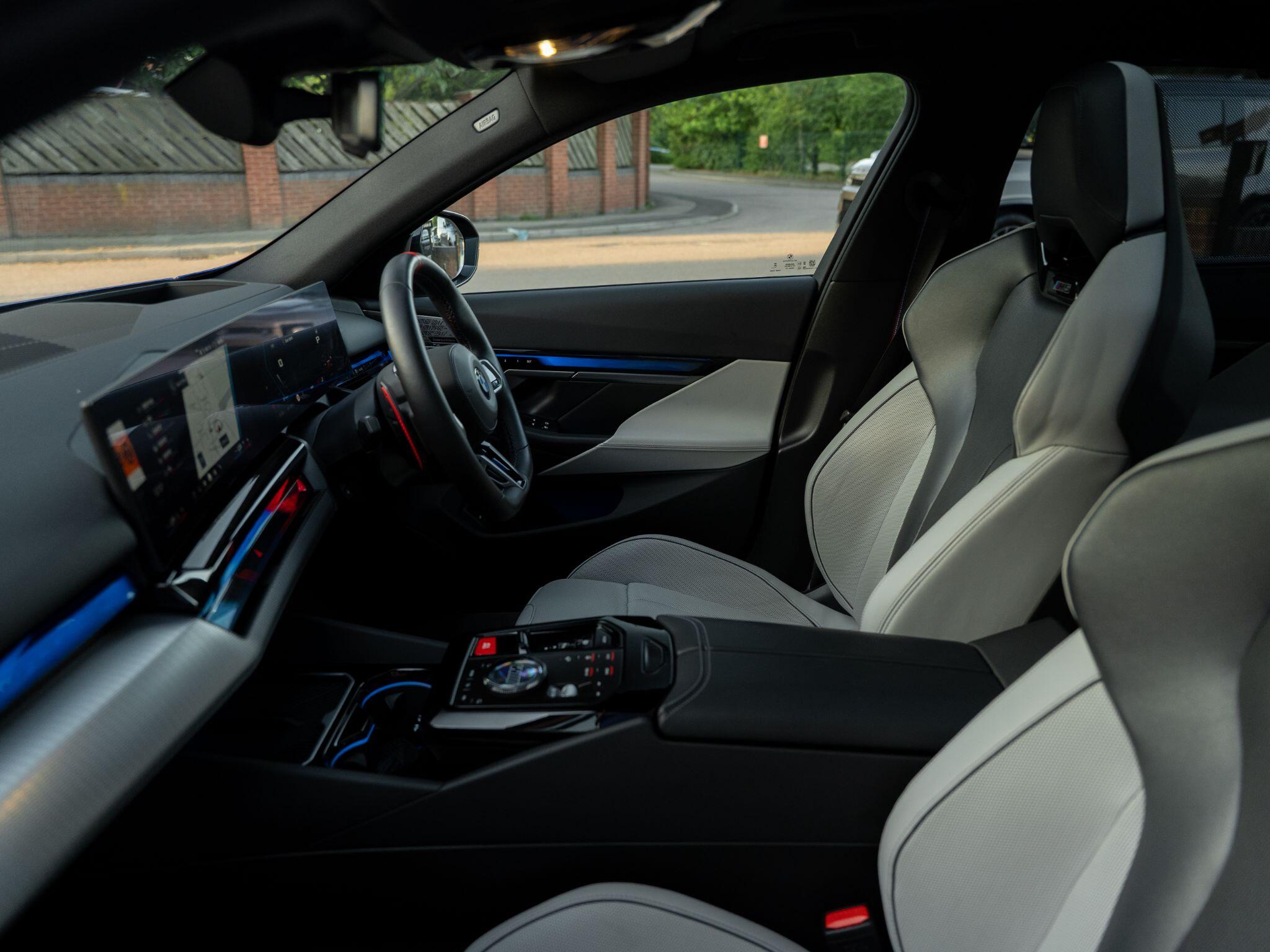 BMW M5 view 42