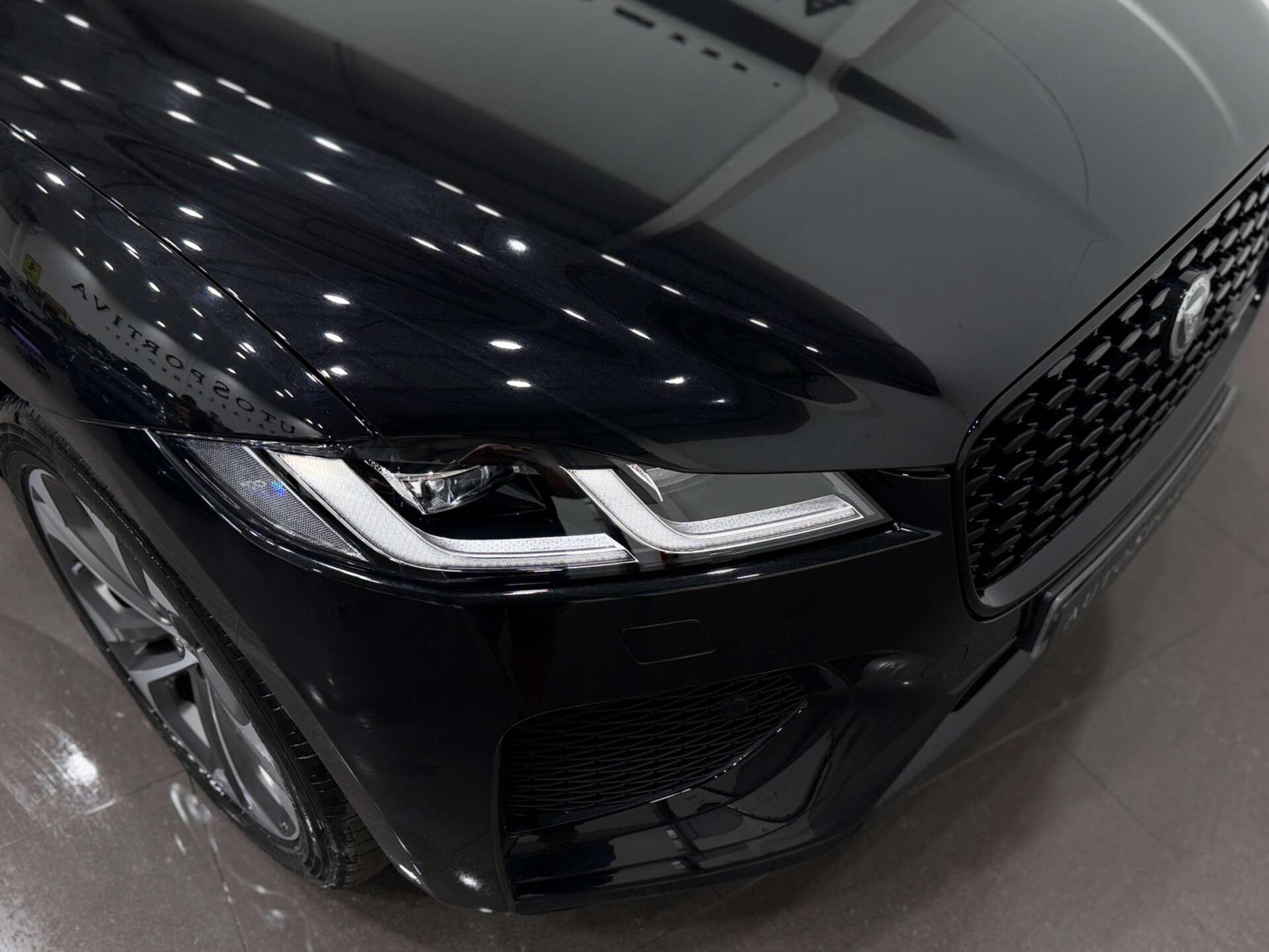 Jaguar F-Pace view 27
