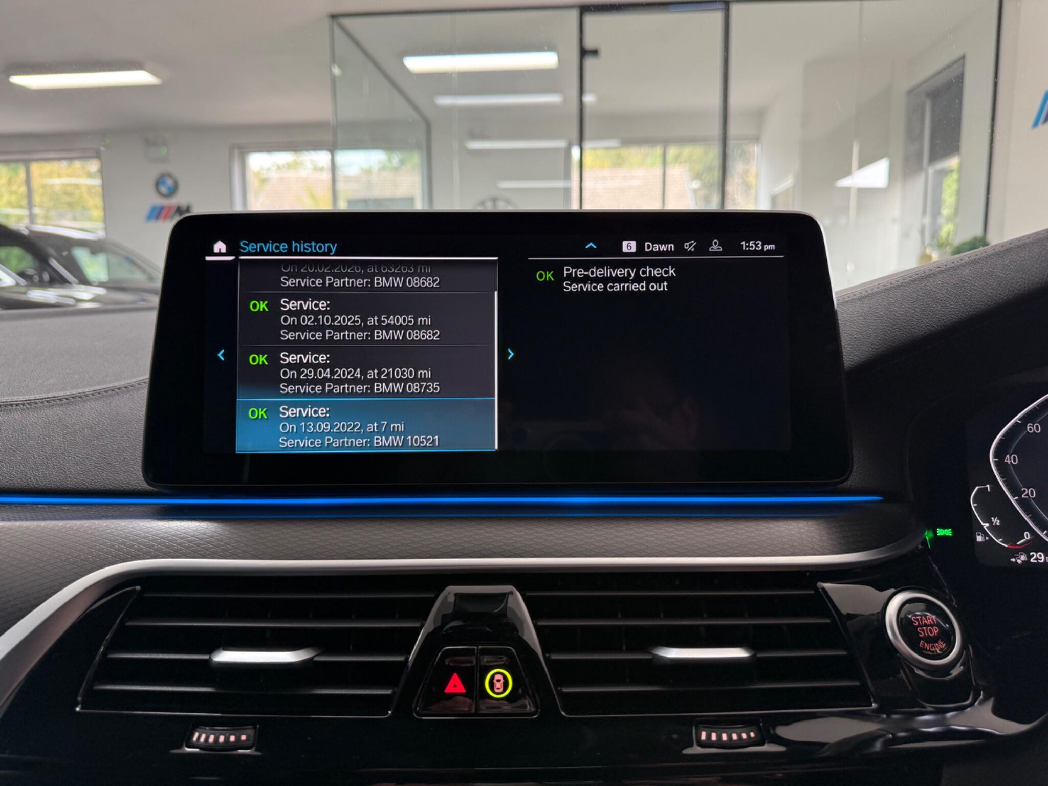 BMW 5 Series view 22