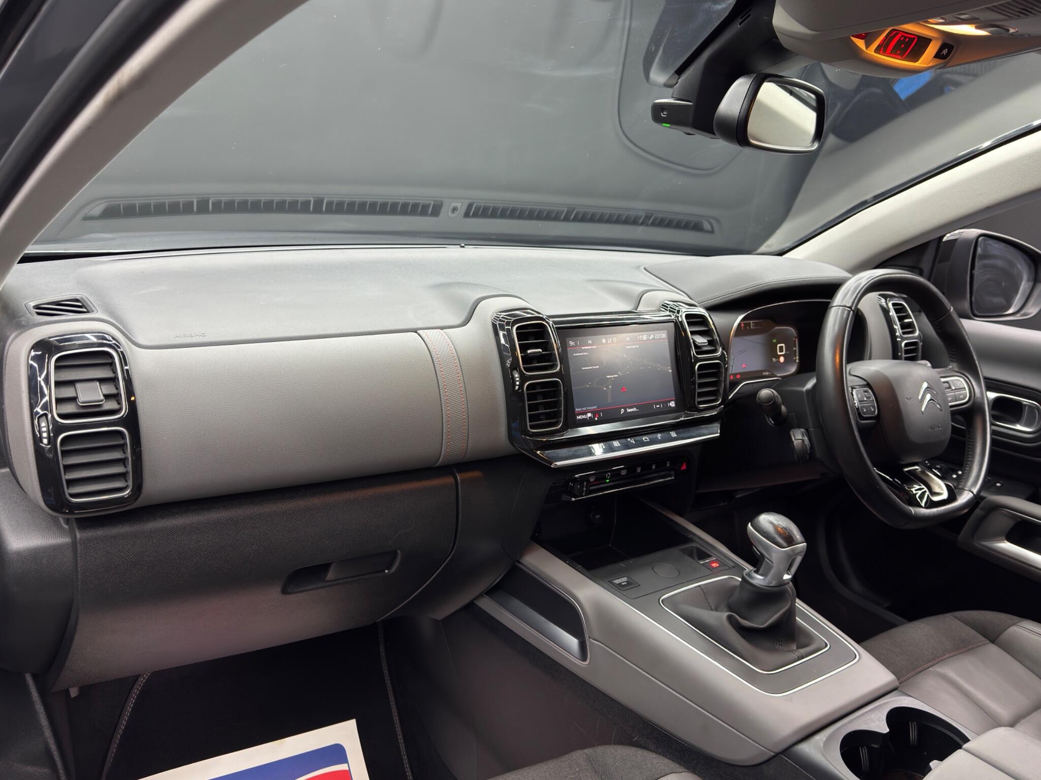 Citroen C5 Aircross view 11