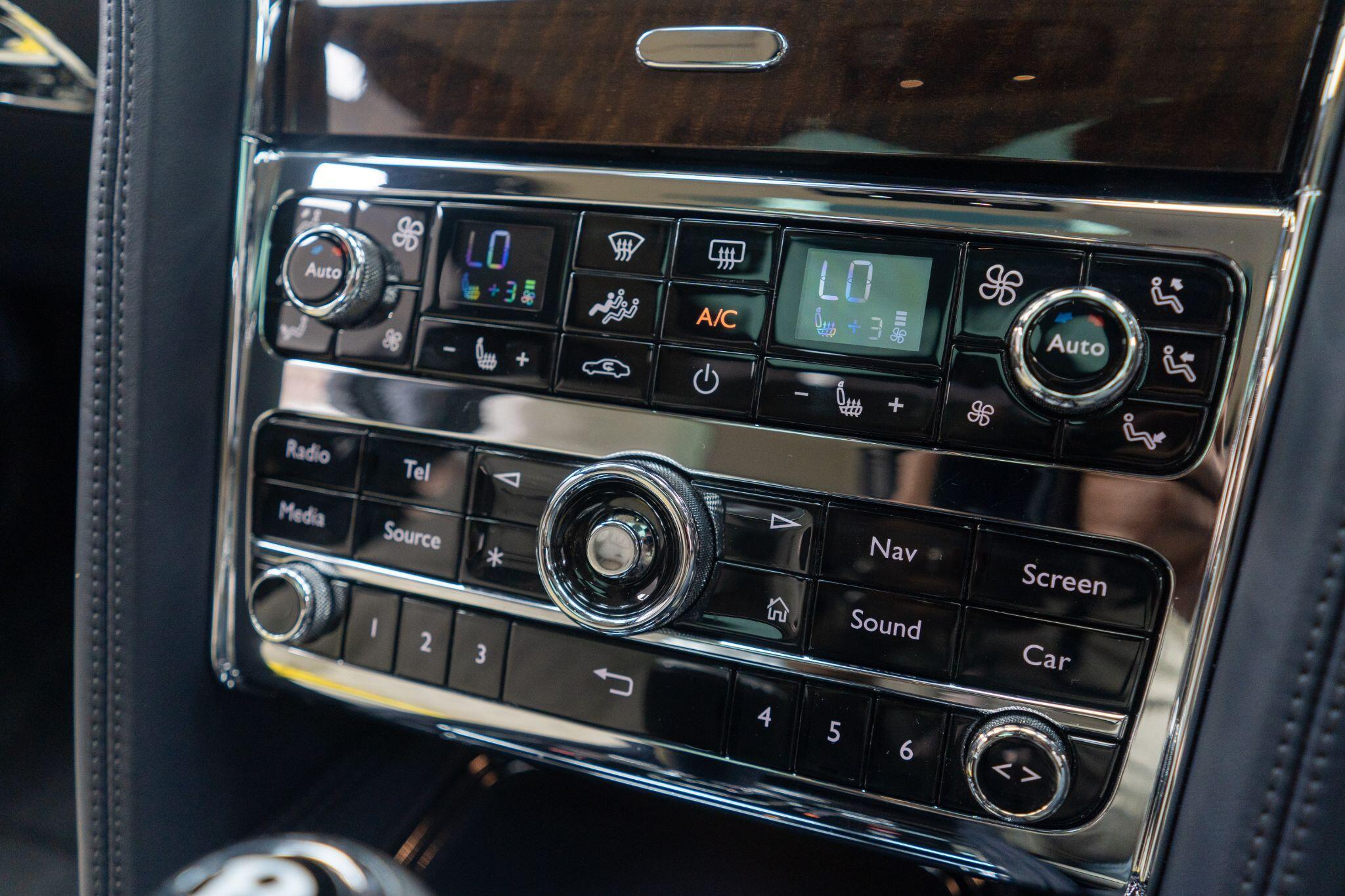 Bentley Mulsanne view 37