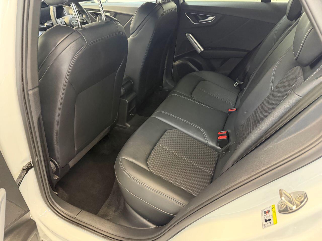 Audi Q2 view 40