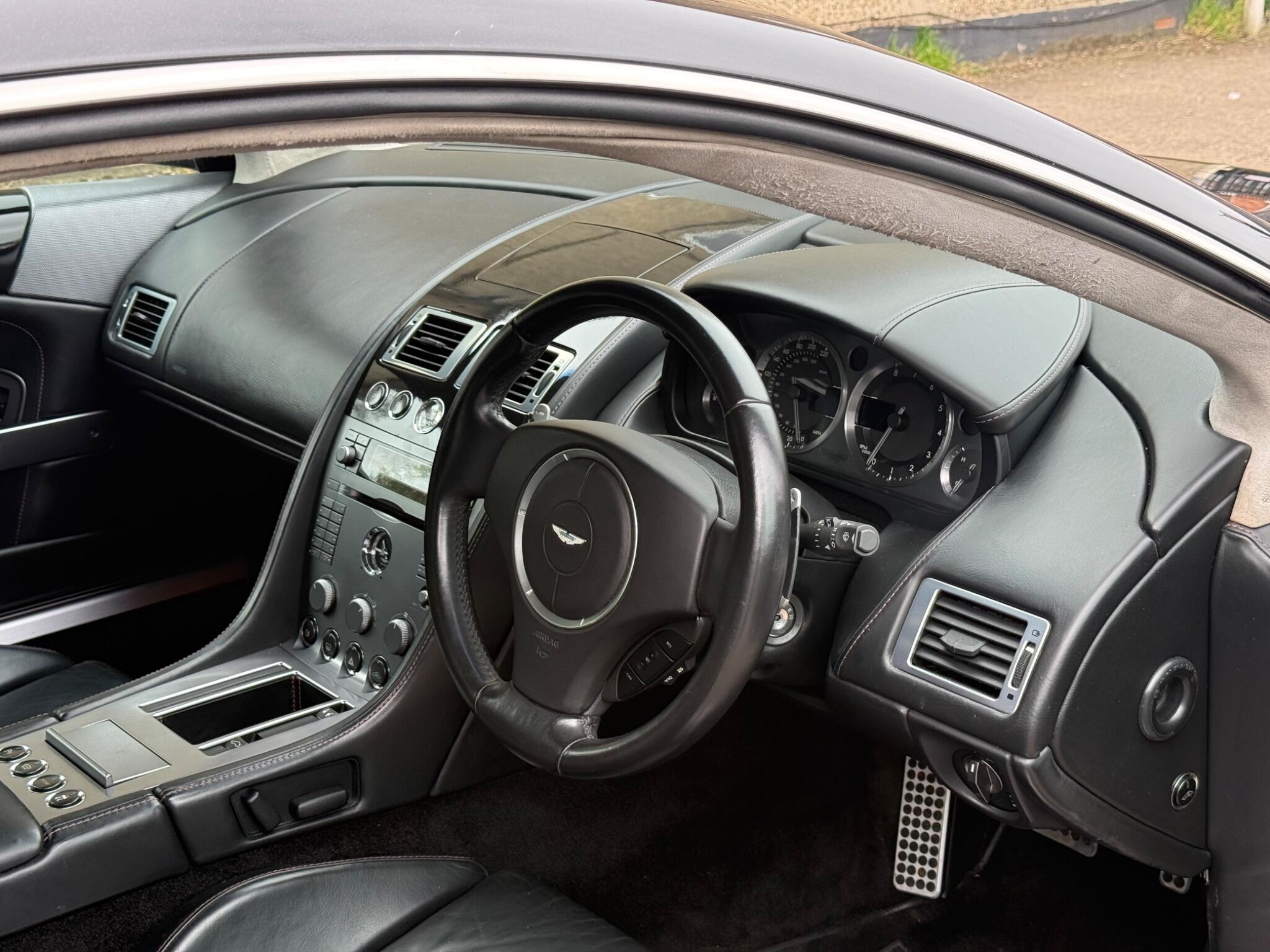 2005 Aston Martin DB9 5.9 Coupe 2dr Petrol Seq (394 g/km, 450 bhp) image 11