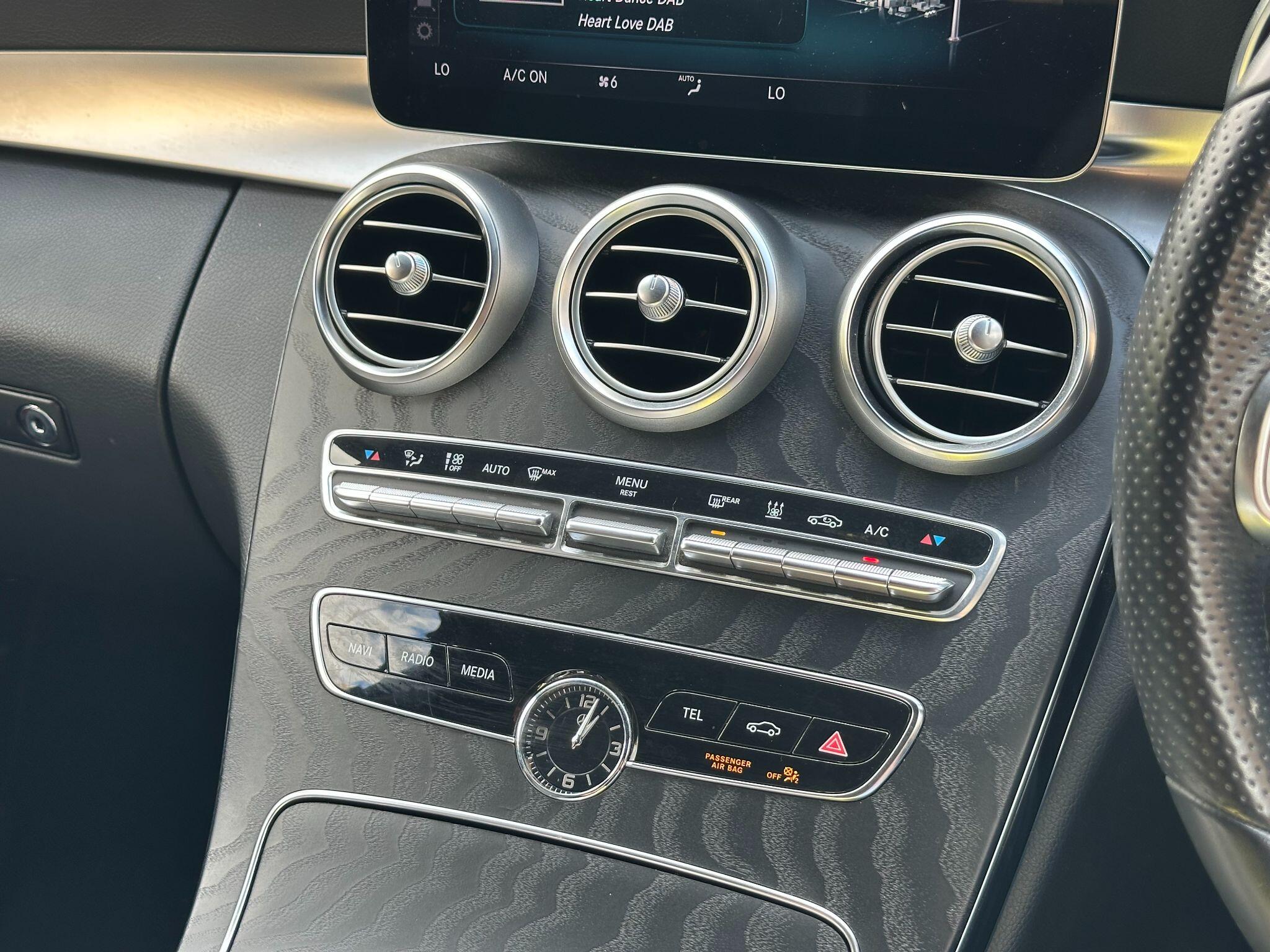 Mercedes-Benz C Class view 19
