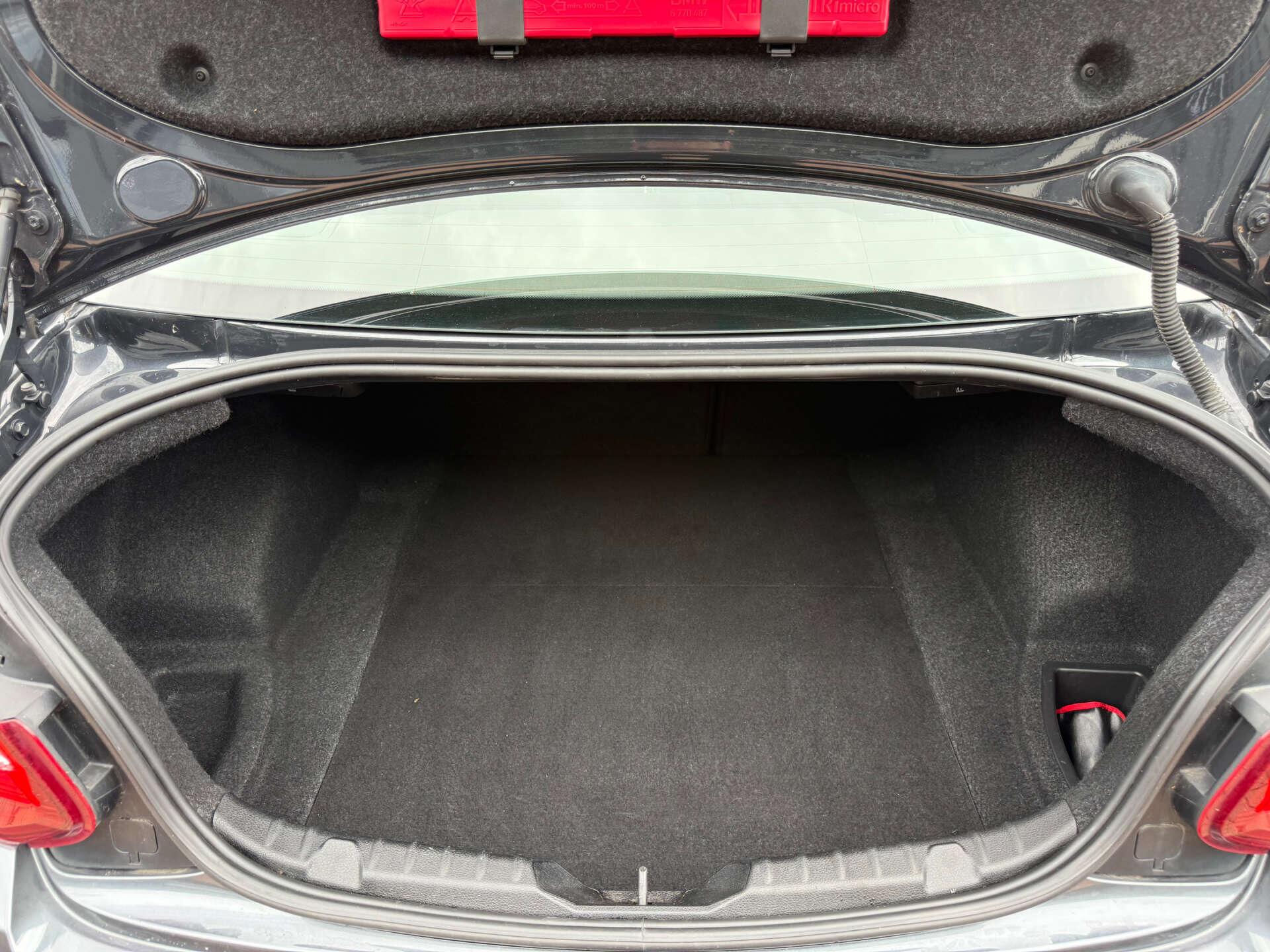 BMW 2 Series view 33