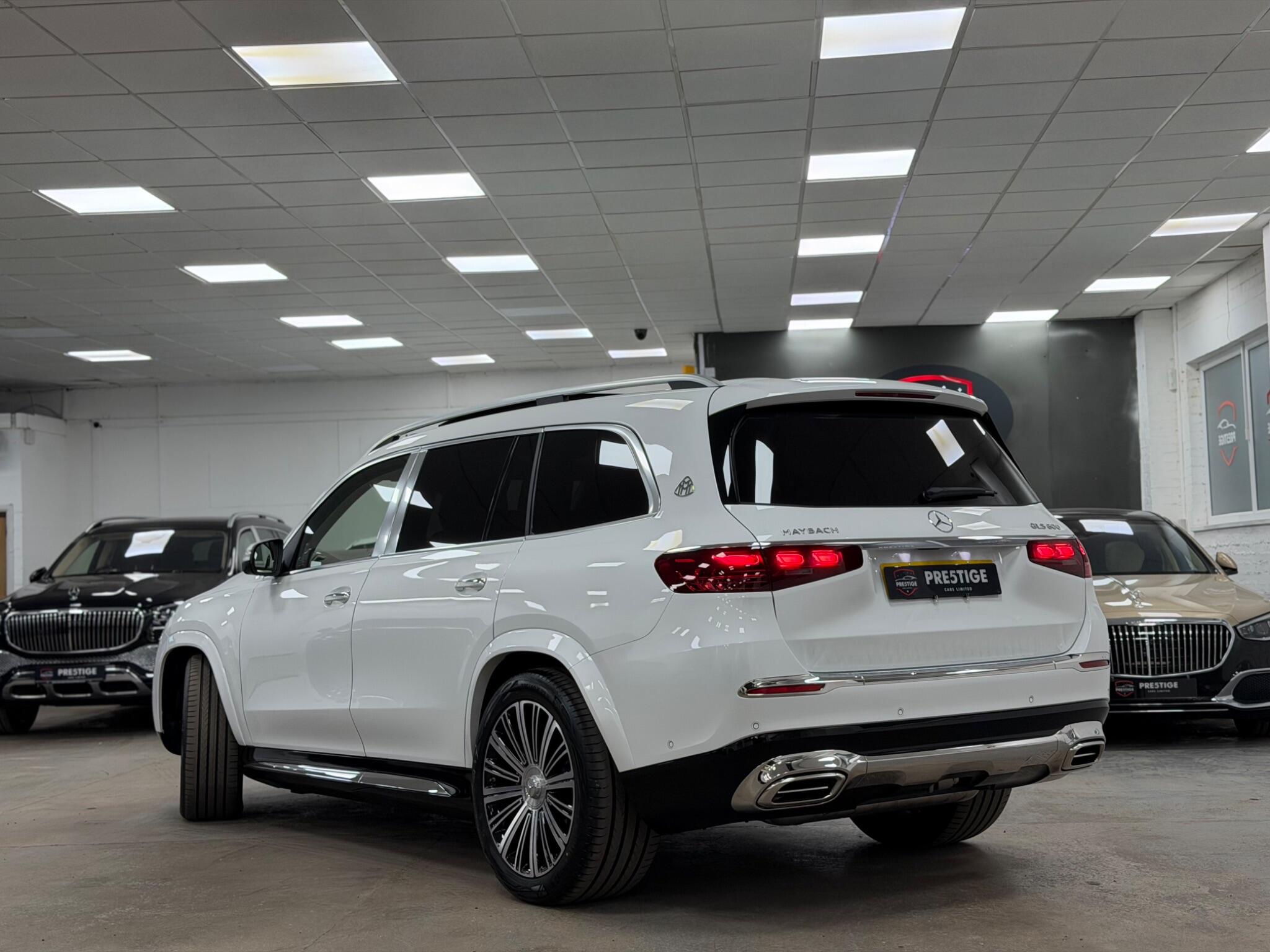 Mercedes-Benz GLS view 42
