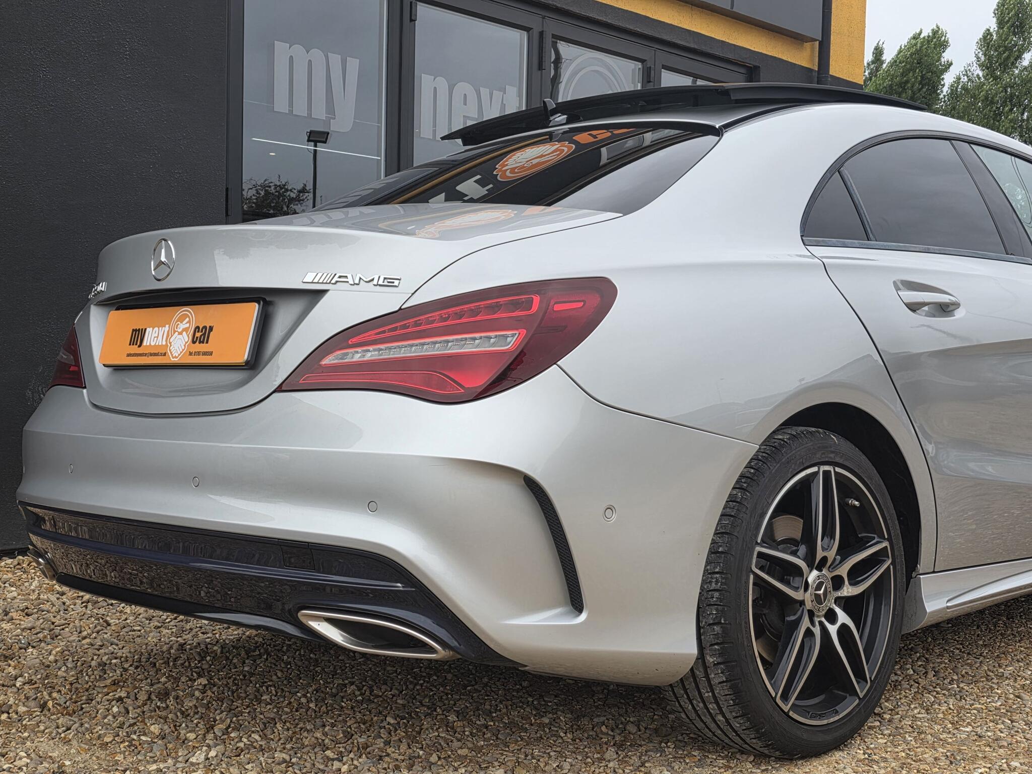 Mercedes-Benz Cla view 8