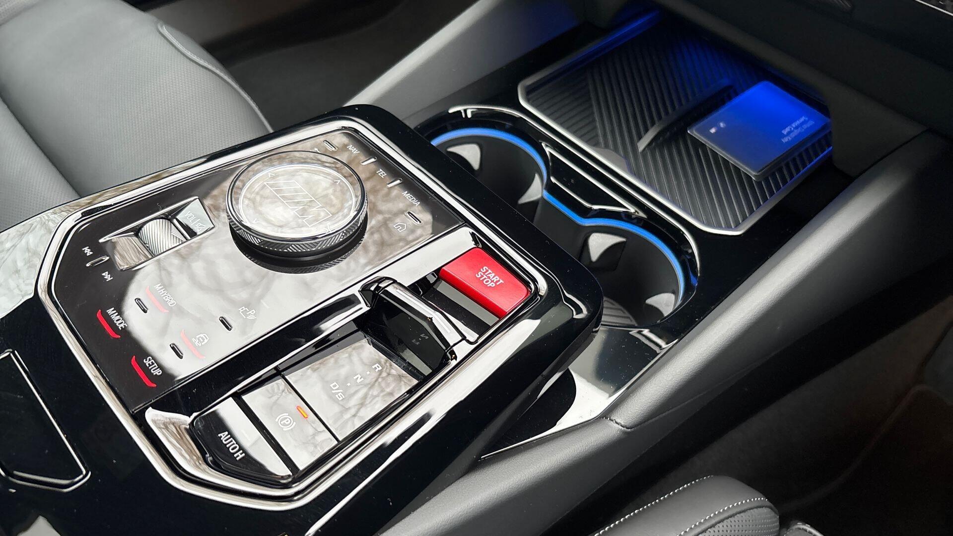 BMW M5 view 10