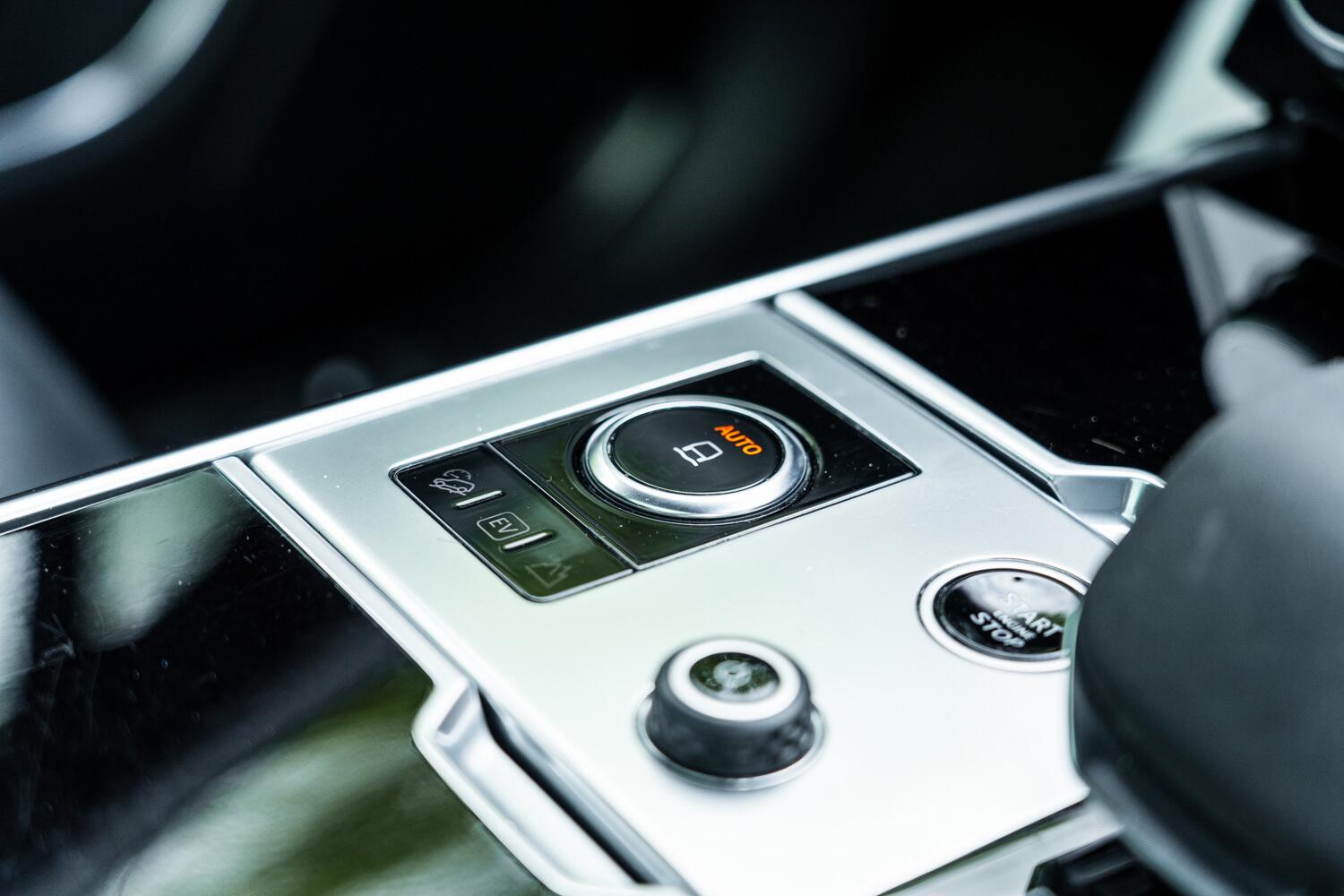 Land Rover Range Rover view 43