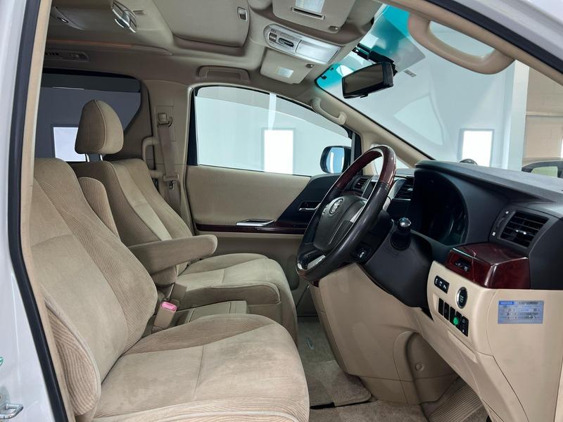 2009 Toyota Alphard image 19