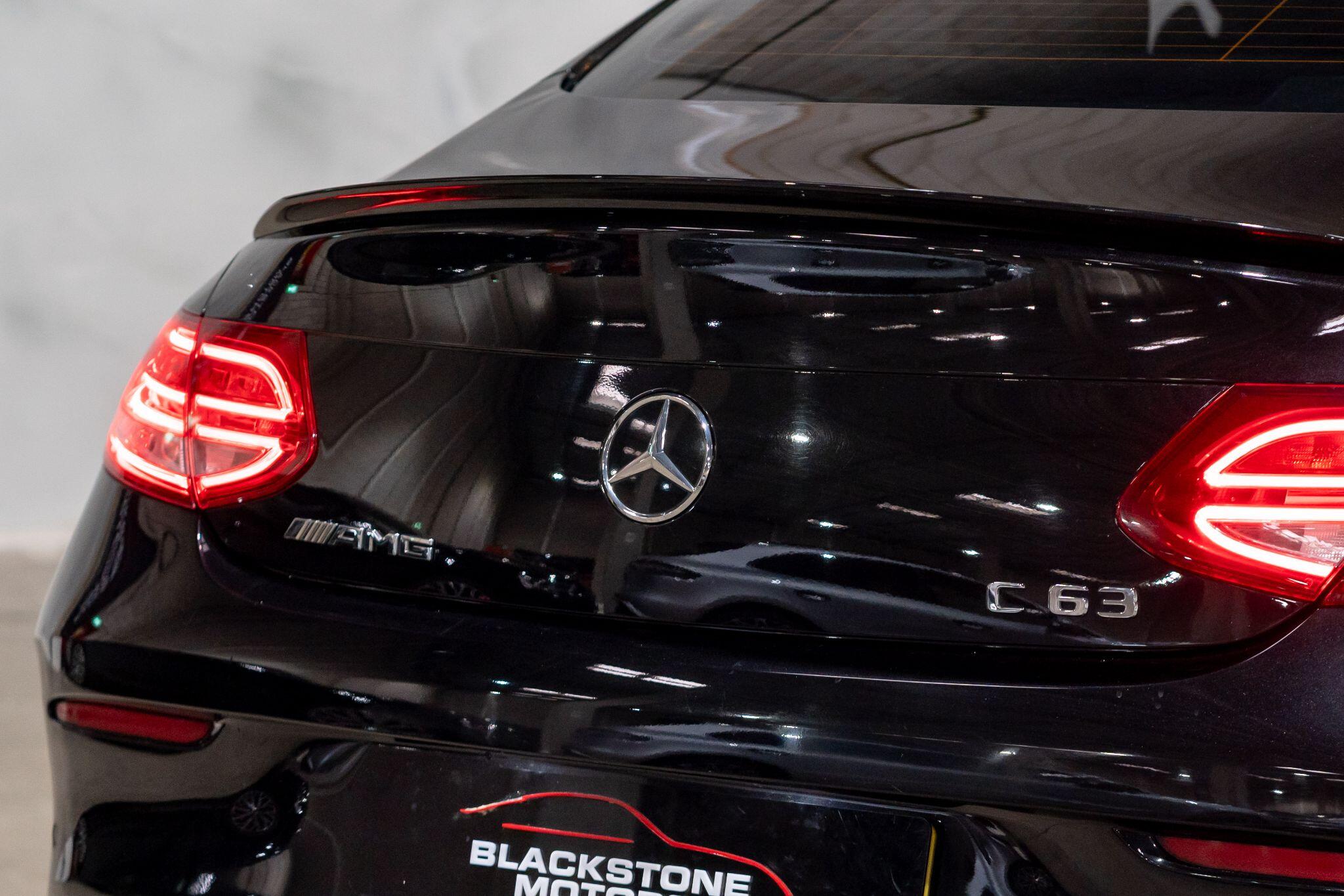 Mercedes-Benz C-Class view 13