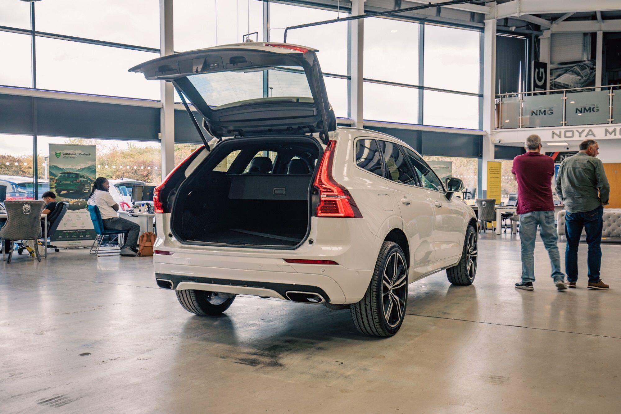Volvo XC60 view 32
