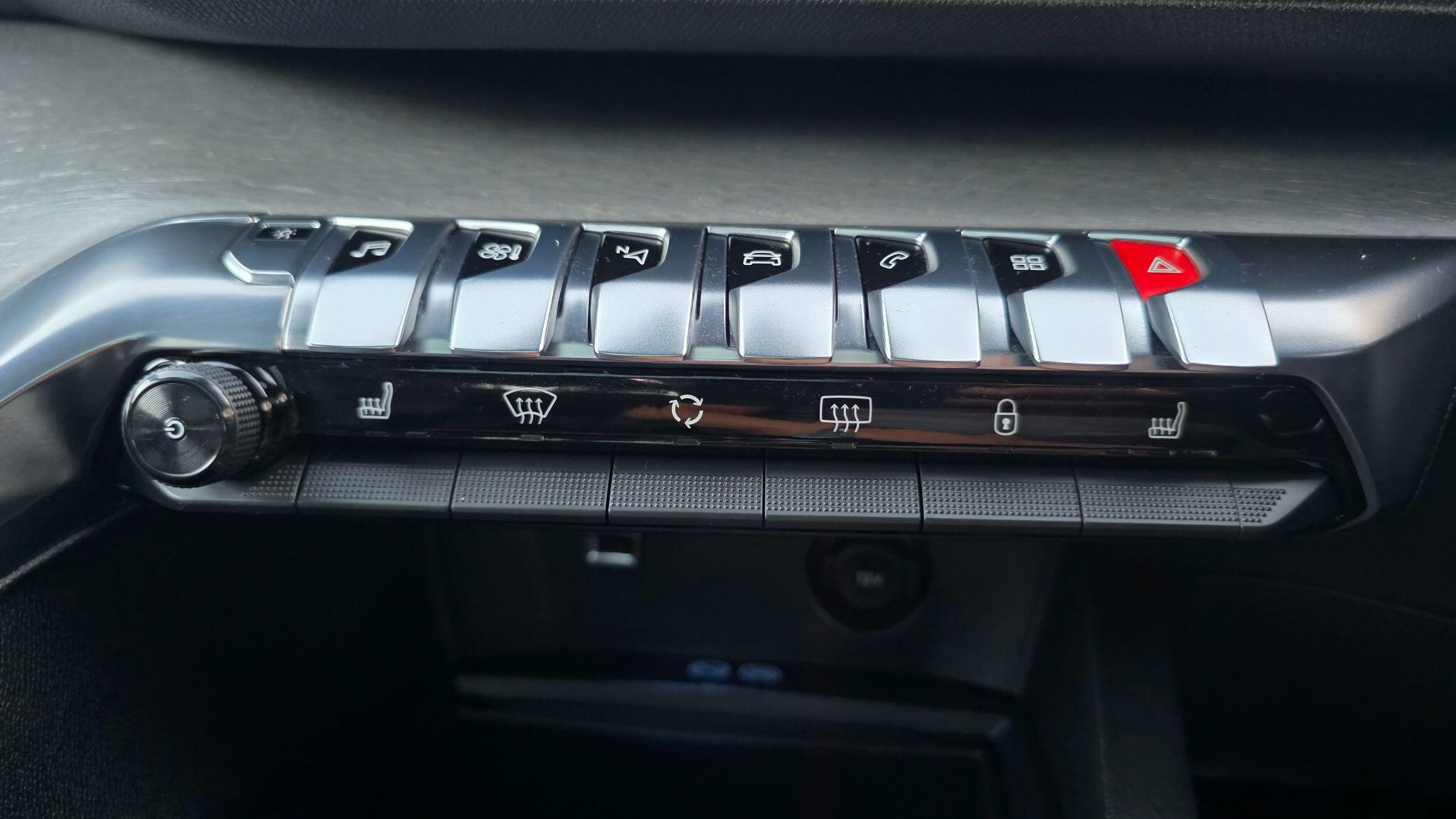 Peugeot 3008 view 23