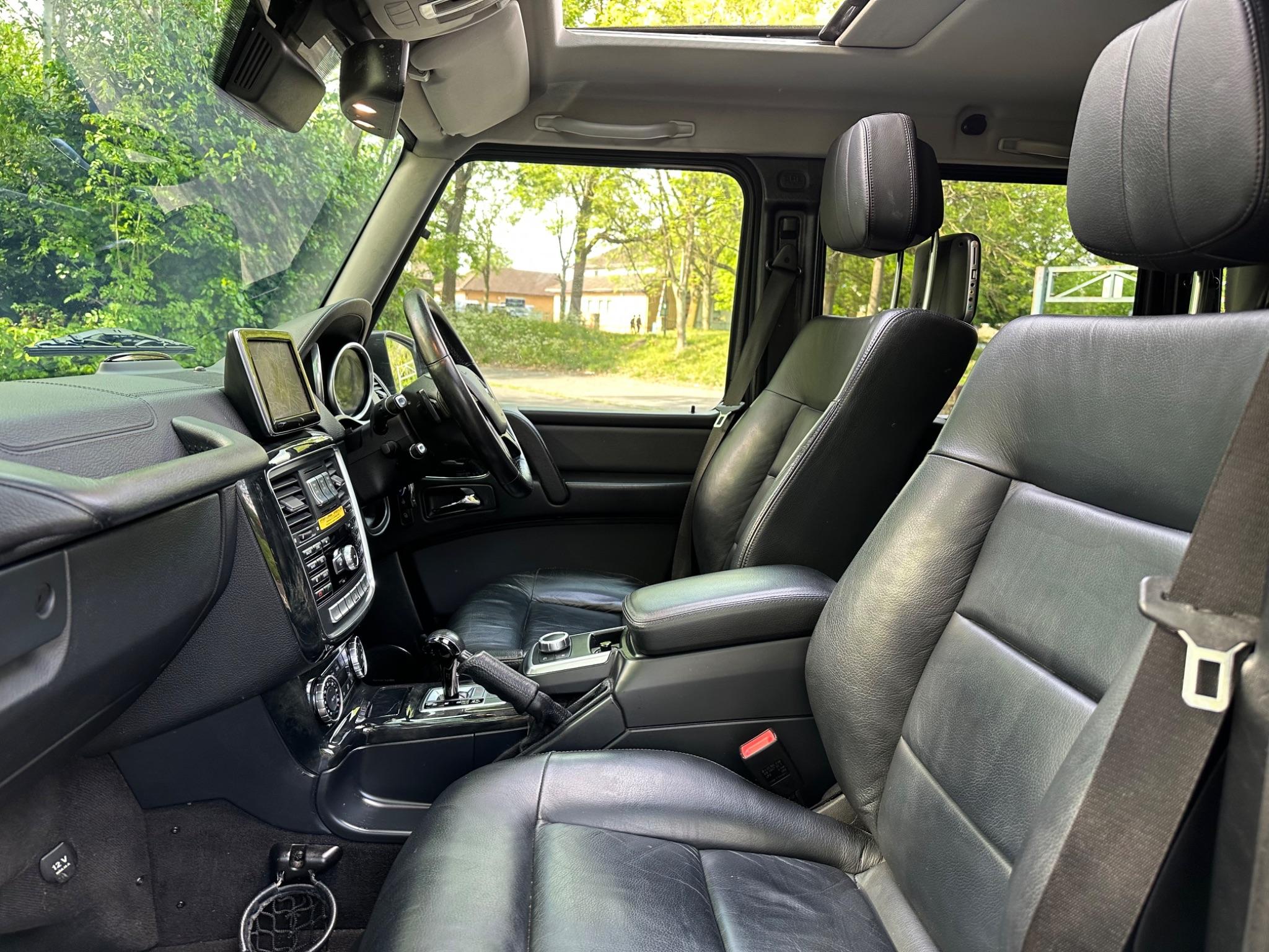 Mercedes-Benz G-Class view 22