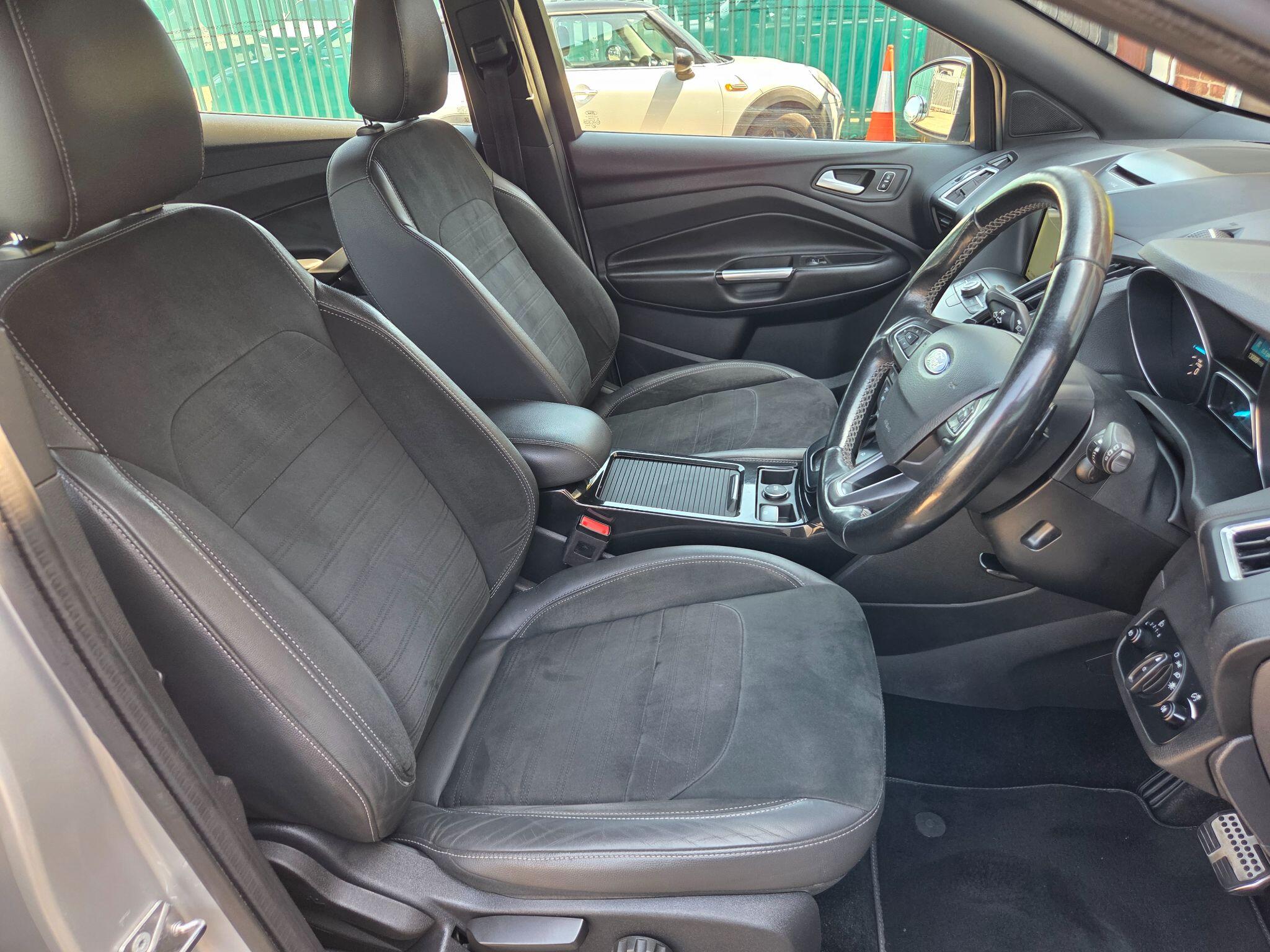 Ford Kuga view 13