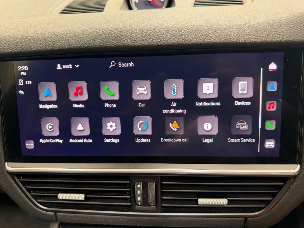 Porsche Cayenne view 15