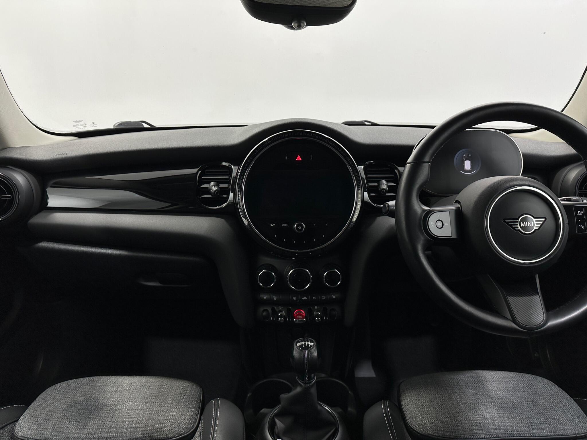 Mini Hatch view 20