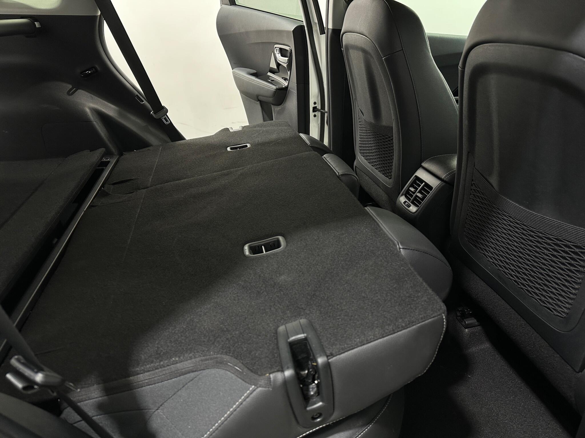Kia Niro view 45