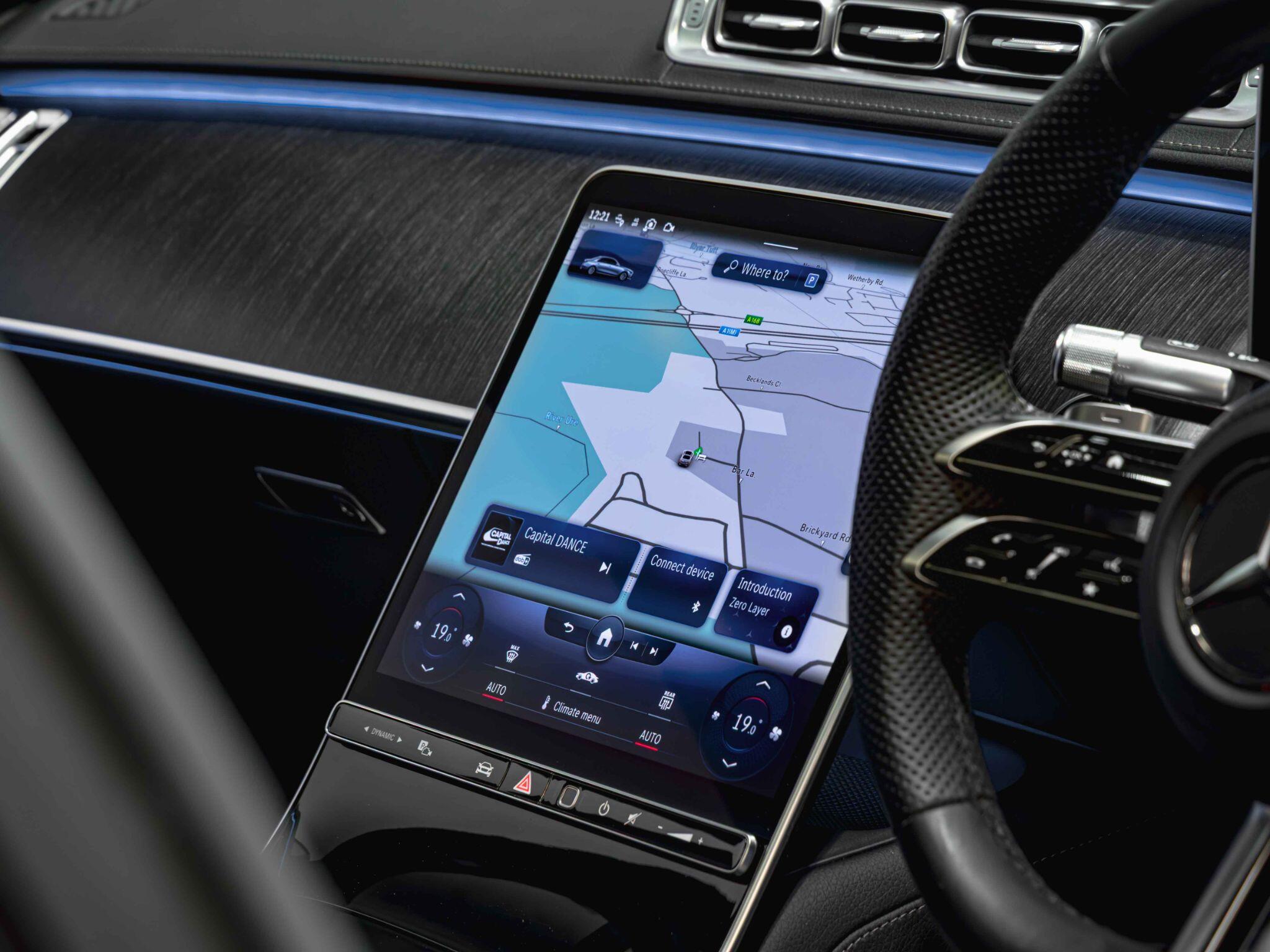 Mercedes-Benz S Class view 28
