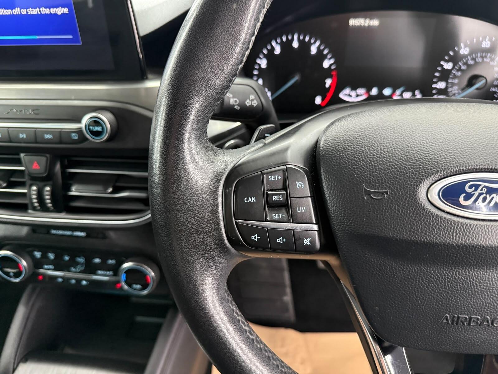 Ford Focus view 33