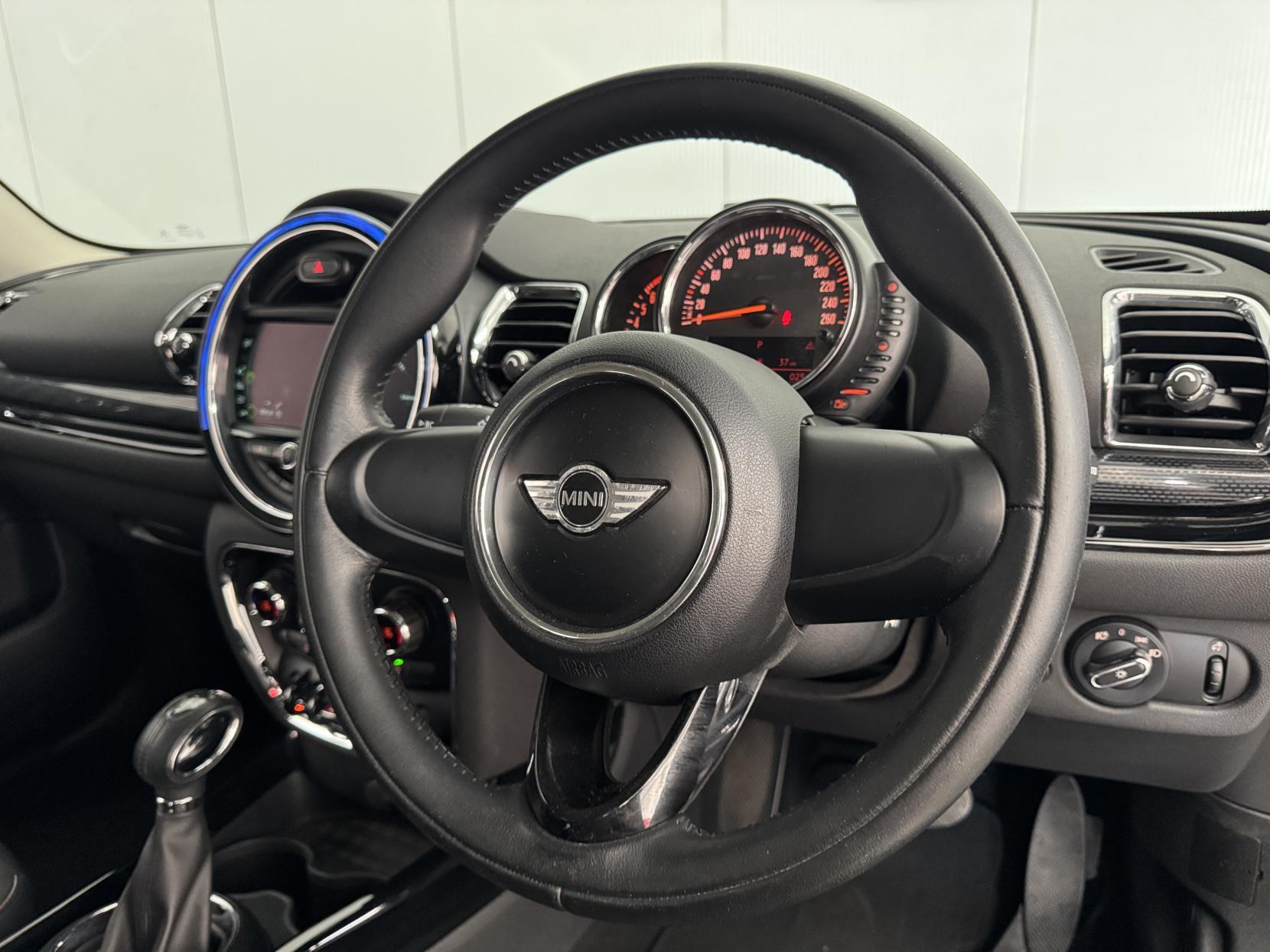 Mini Clubman view 62