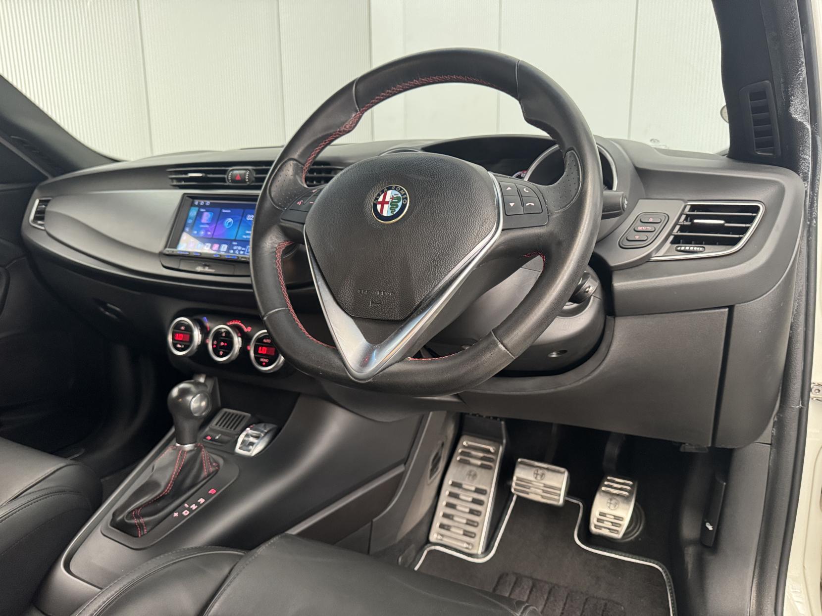 Alfa Romeo Giulietta view 53
