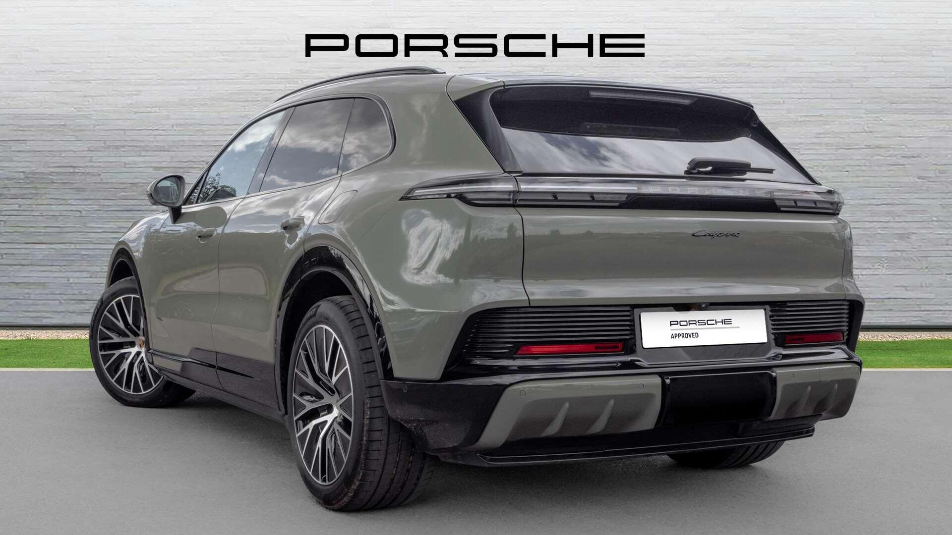 Porsche Cayenne view 5