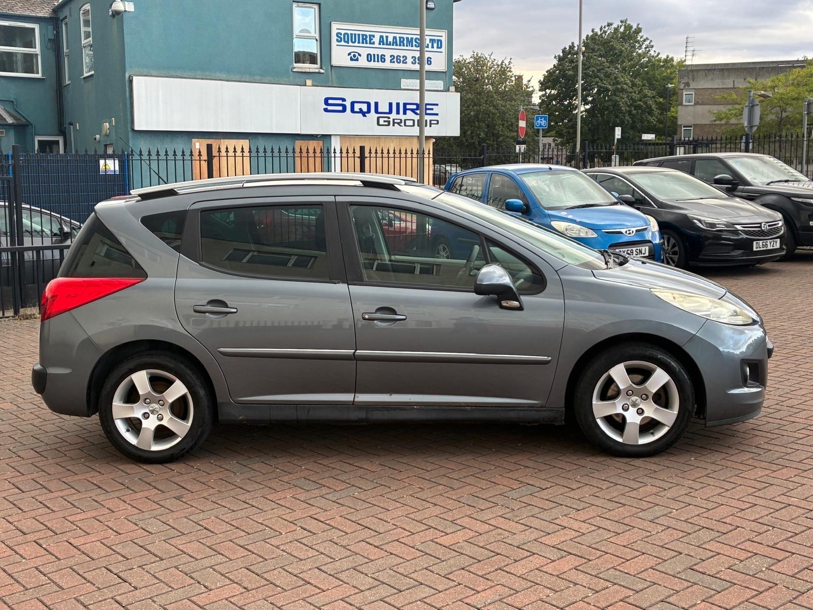 Peugeot 207 view 4