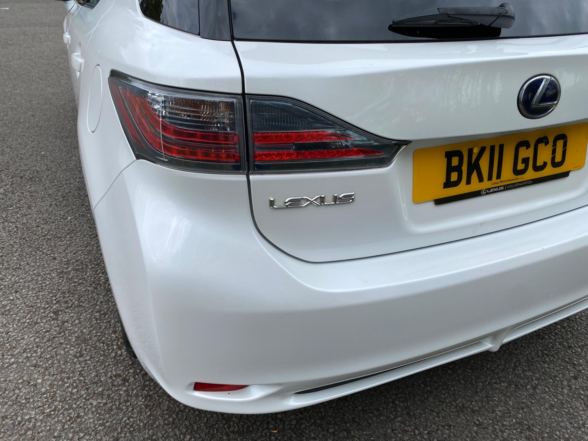 Lexus CT view 35