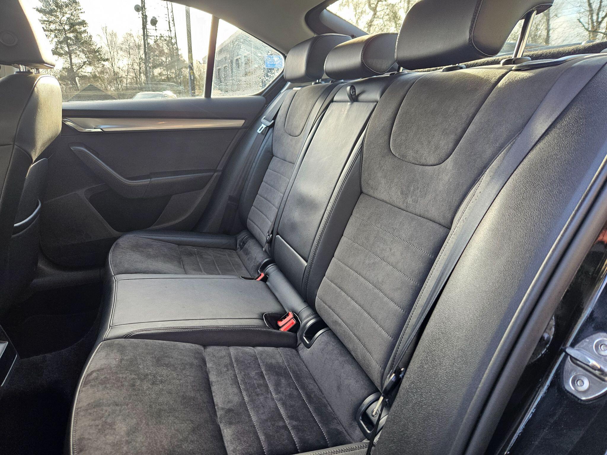 2015 Skoda Octavia image 44