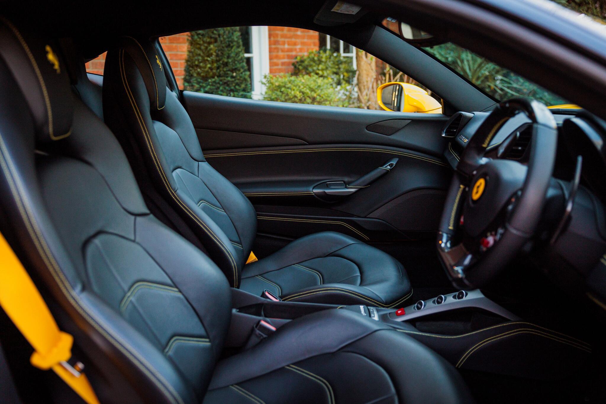 Ferrari 488 view 38