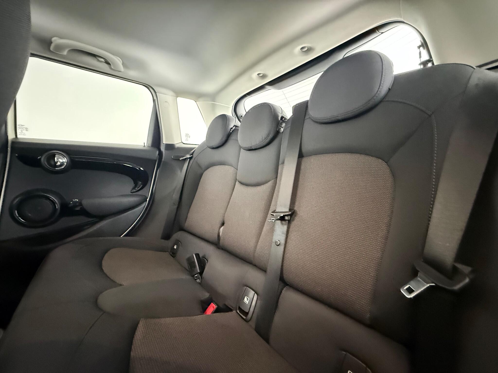 Mini Hatch view 18
