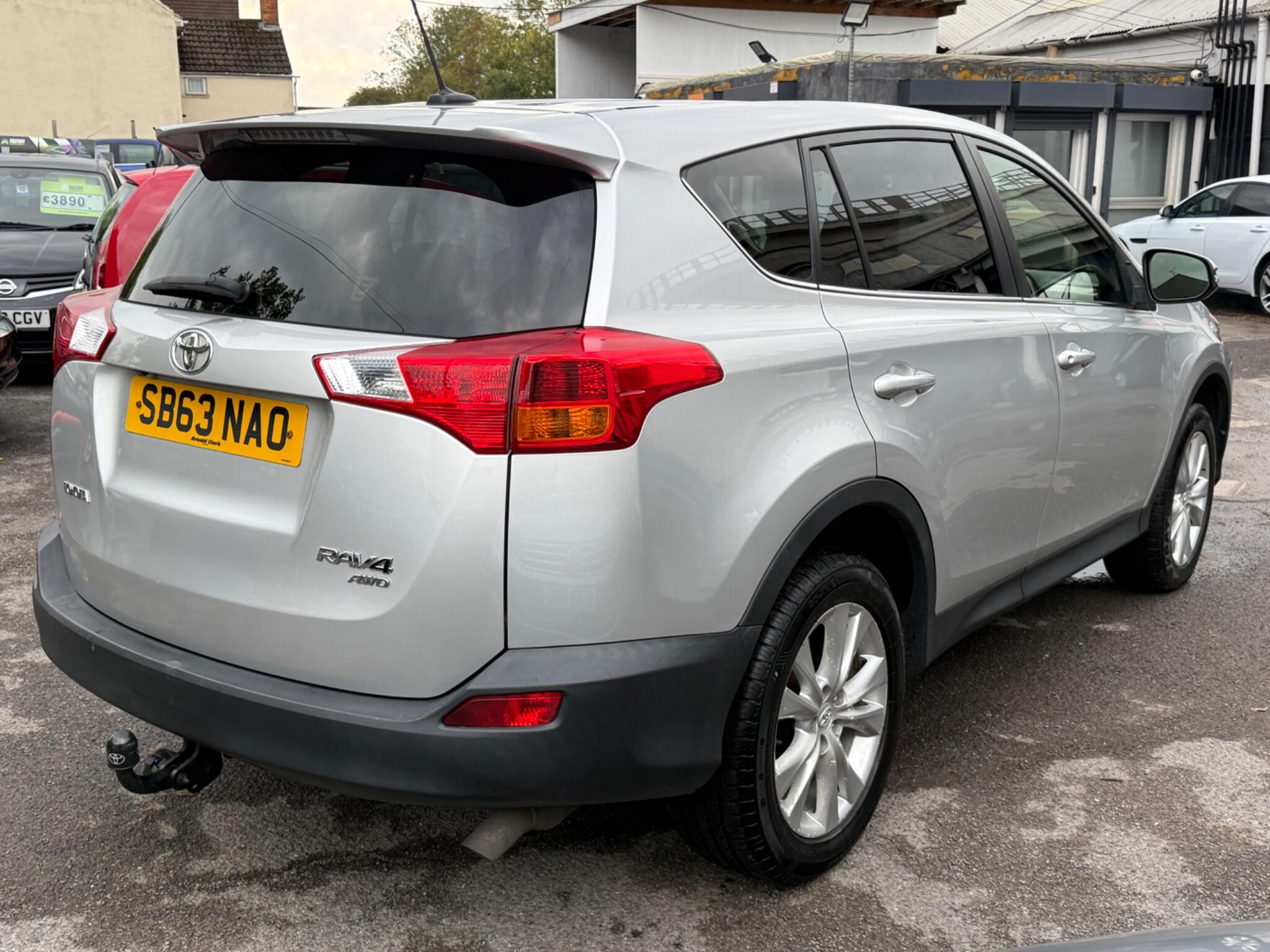 Toyota RAV4 - Image 17