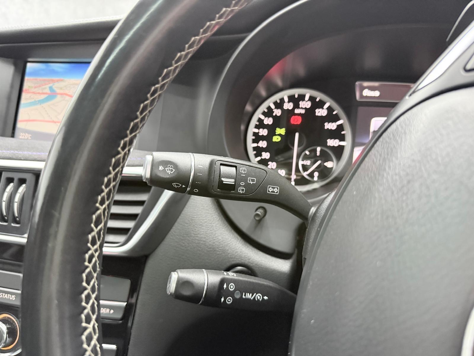 Infiniti Q30 view 19