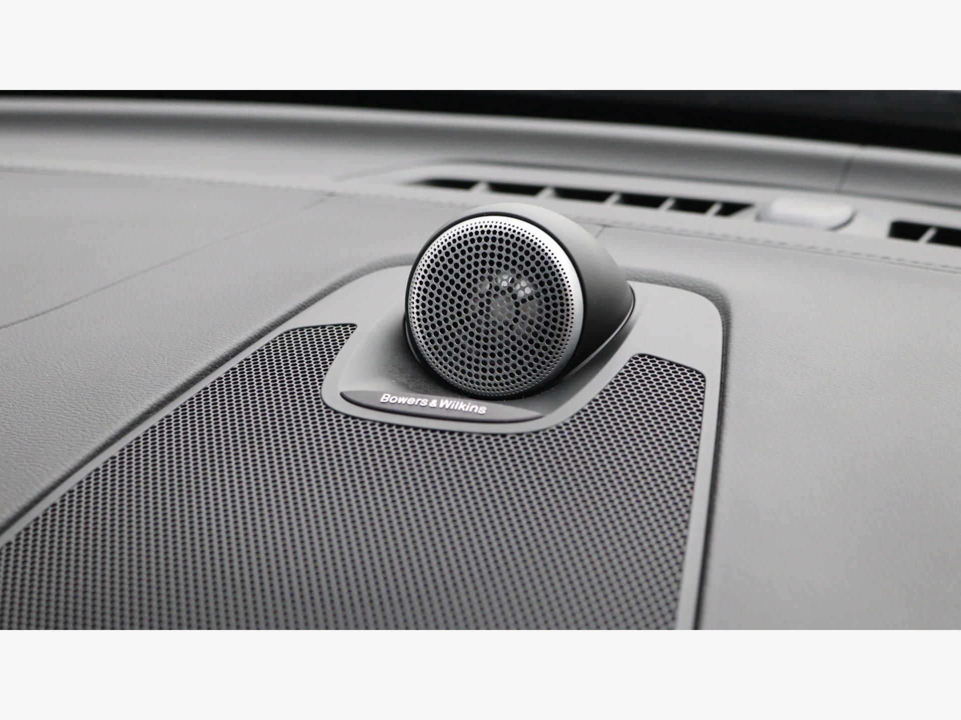 Volvo XC60 view 26